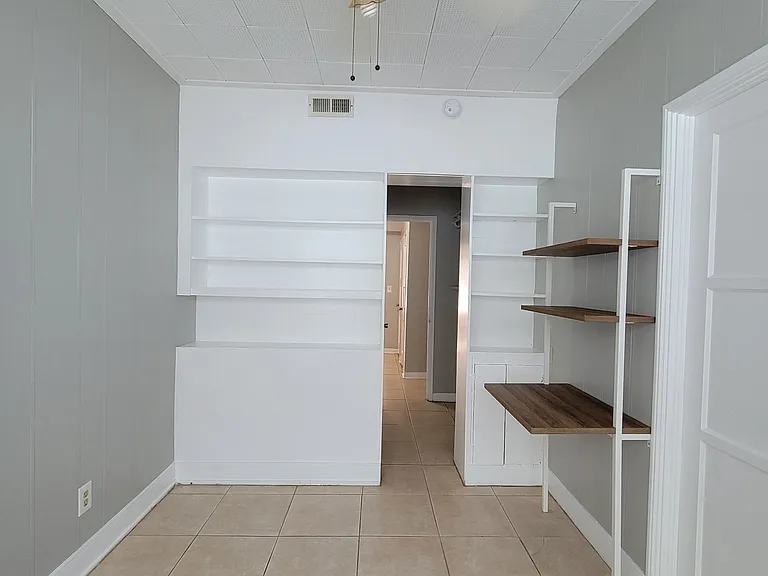 505 12th Ave NE #1 — Photo 12