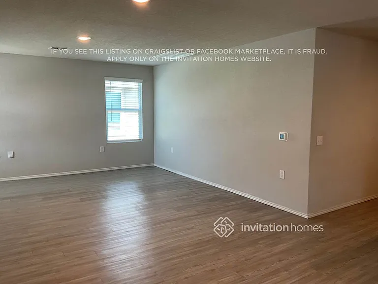1422 Lagoon Lndg — Photo 6