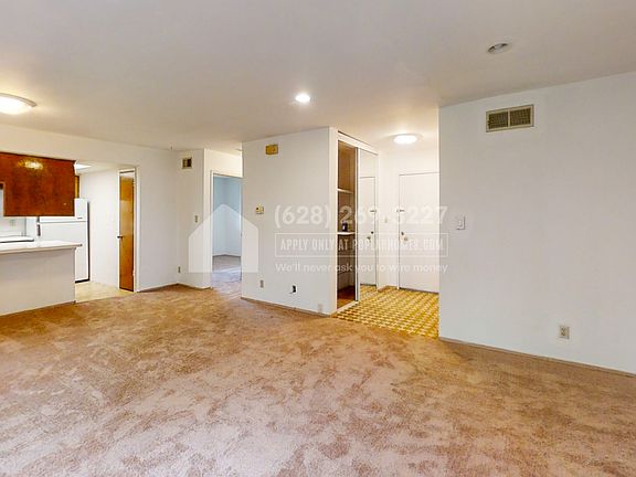 2nd image of 2009 Ascot Dr #8
