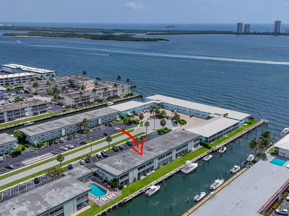 110 Wettaw Lane #106, North Palm Beach, FL 33408