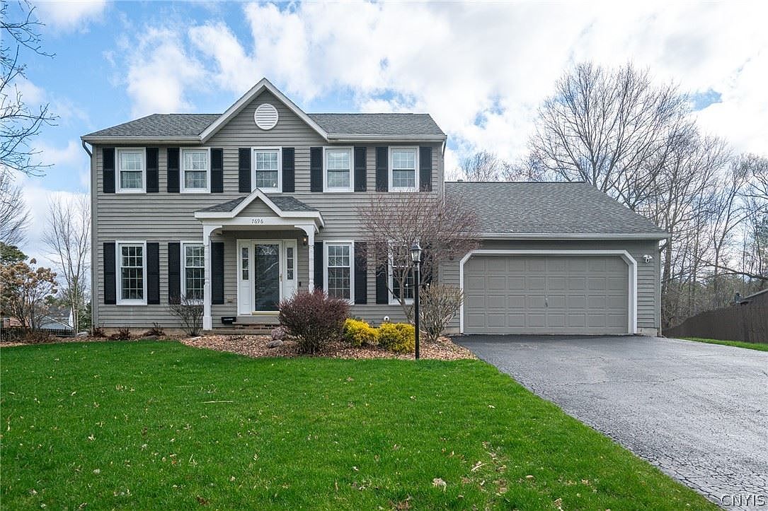 7696 Mountain Ash, Liverpool, NY 13090 | Zillow