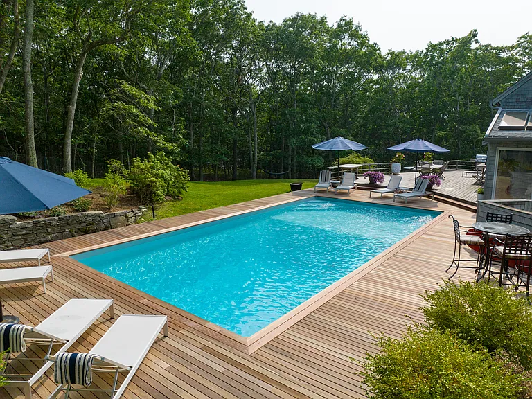 10 Crows Nest Cir — Photo 37