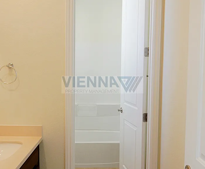1062 Yucca Dr — Photo 23