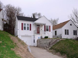 3072 Ernst St, Omaha, NE 68112