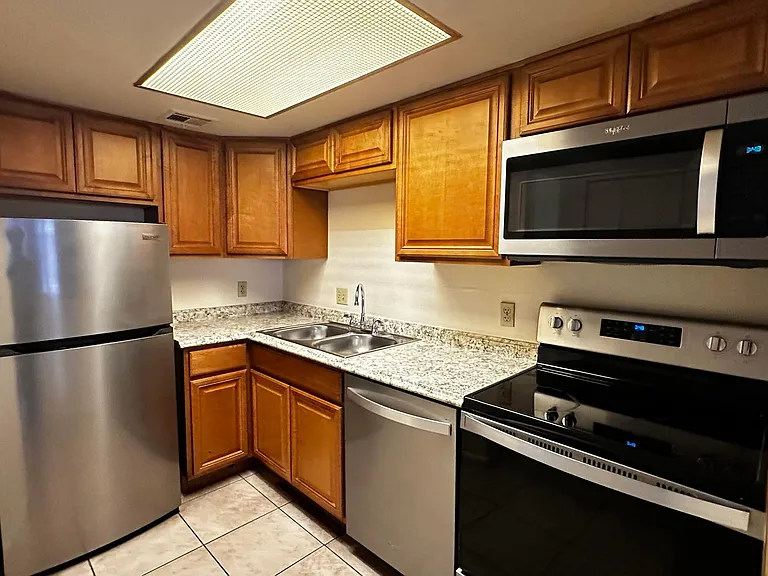 700 W University Dr #108 — Photo 5
