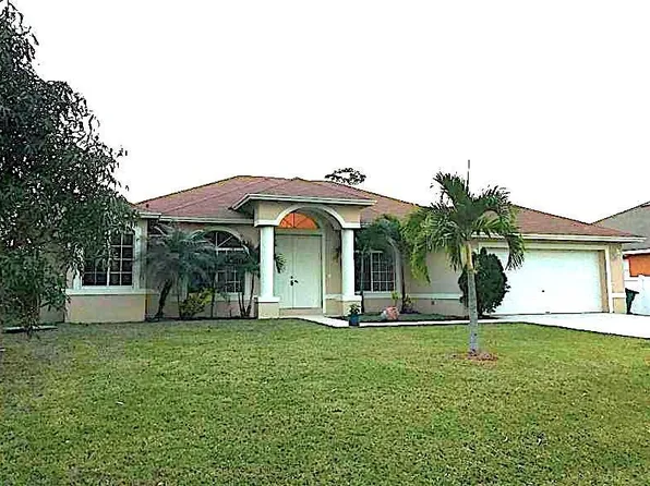 1402 SE Odonnell Ln, Port Saint Lucie, FL 34983