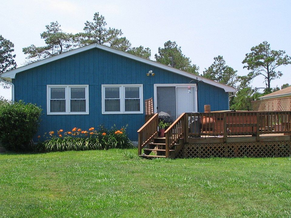 Charming Soundfront Cottage