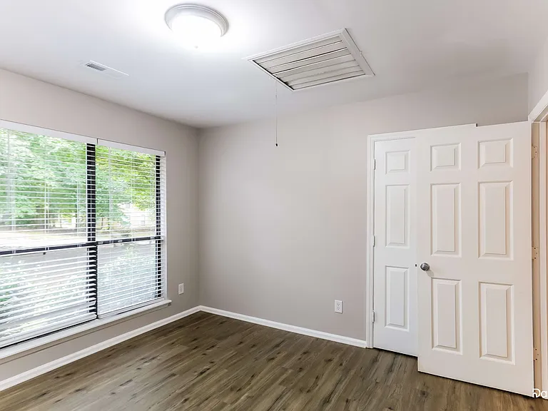 2201 Mary Ann Dr — Photo 10