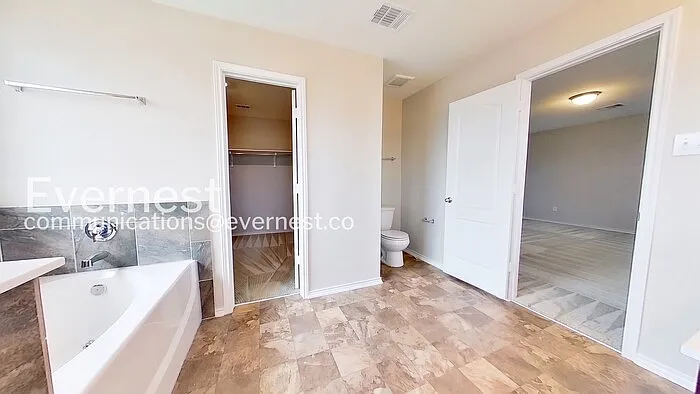 13700 Vigilance St — Photo 7