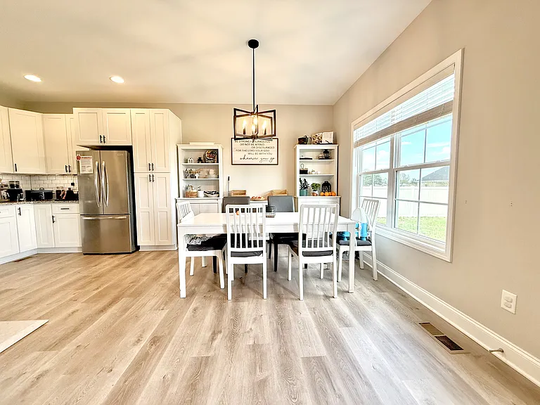 1107 Andover Dr — Photo 10