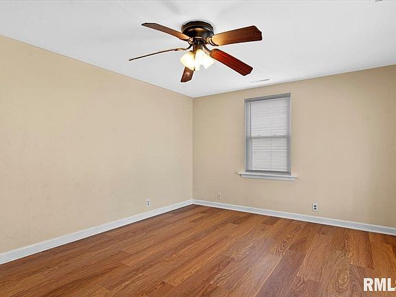 4th image of 2941 E Hooker St