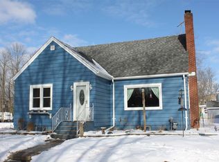 4912 Ball Park Rd, Little Suamico, WI 54141