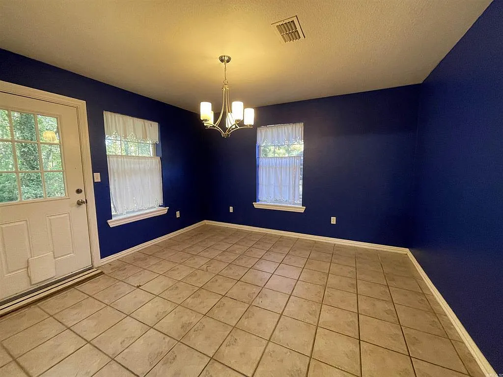 3 bed, 1613 sqft, $1,500 — Photo 3