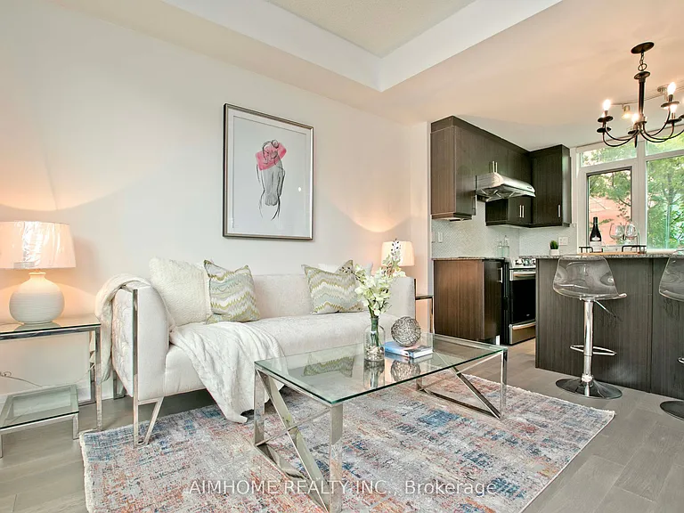 26 Churchill Ave #Townhouse 120 — Photo 9