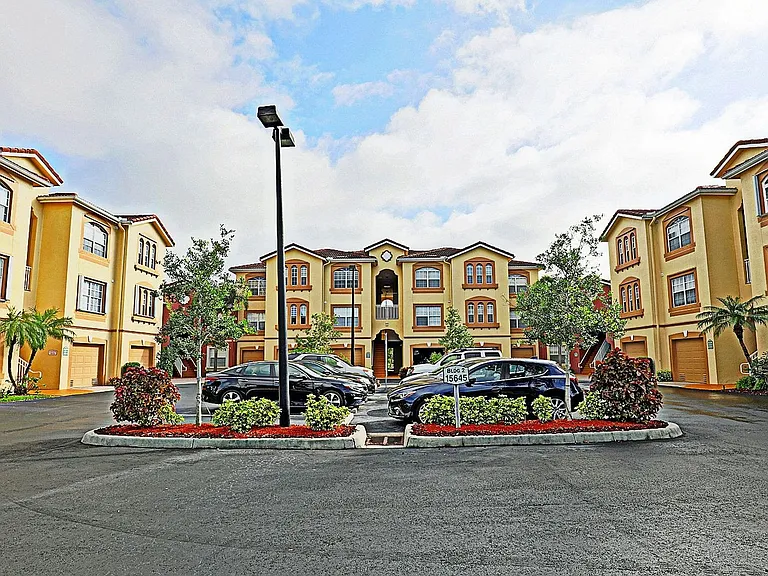 15645 Ocean Walk Cir #116 — Photo 1