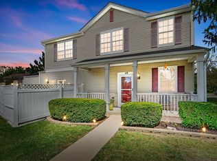 49 Freesia Dr, Romeoville, IL 60446