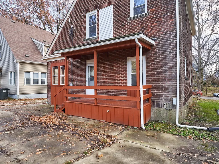 373 N Firestone Blvd — Photo 19