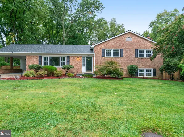 4413 Laurel Rd, Alexandria, VA 22309