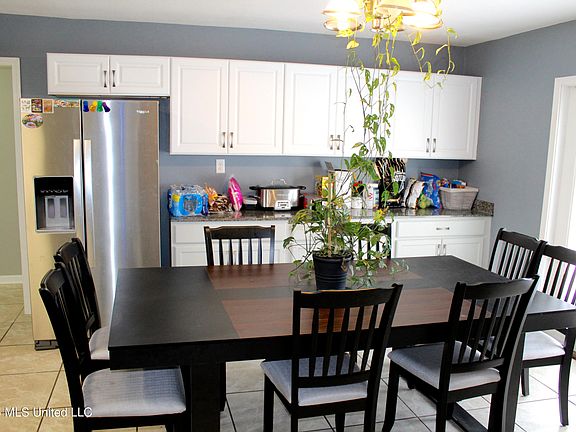 3rd image of 10108 Ridgeline Dr