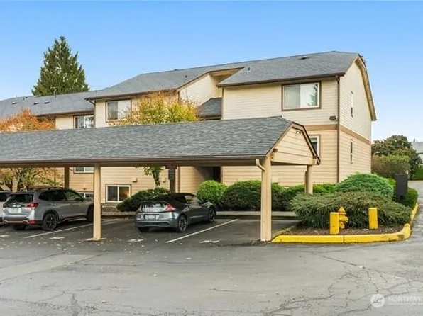 12514 NE 142nd Lane #D-104, Kirkland, WA 98034