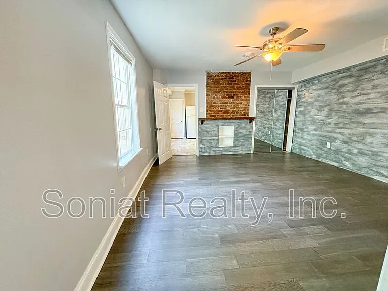 3216 Banks St — Photo 3