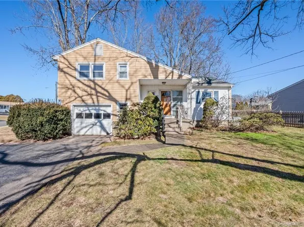 78 Red Top Drive, West Hartford, CT 06110
