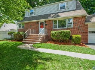 726 Delavan St, Teaneck, NJ 07666