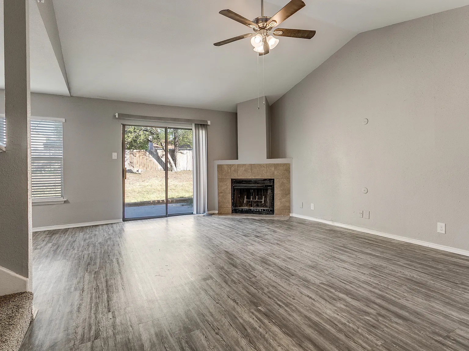 4 bed, 1900 sqft, $1,525 — Photo 3