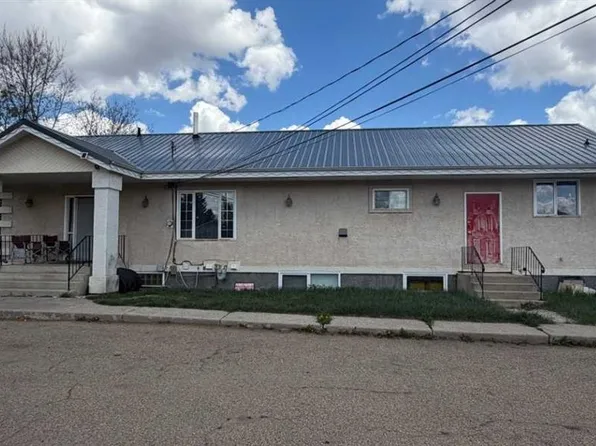 5001 N 62nd Ave, Ponoka, AB T4J 1E6