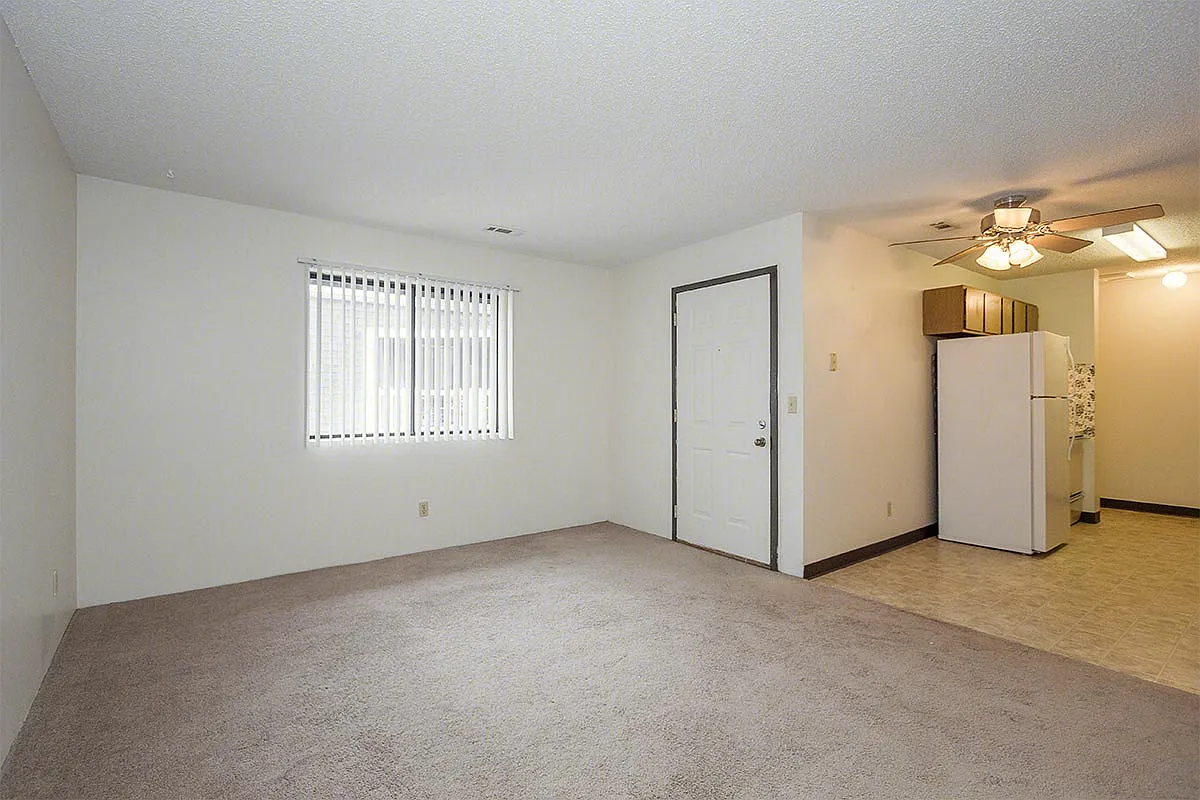 2 bed, 758 sqft, $789 — Photo 1