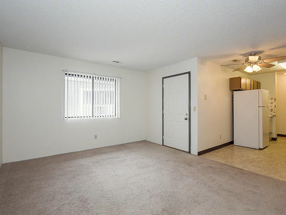 2419 J St #2