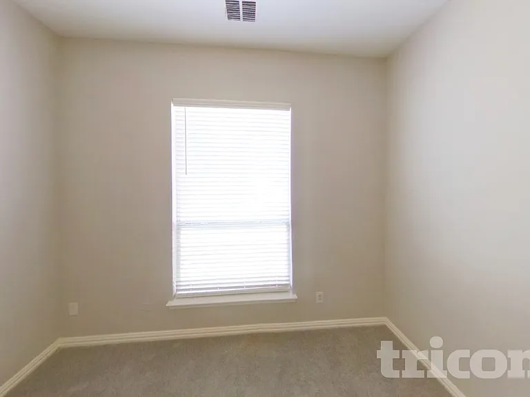 1980 Creekside Dr — Photo 10