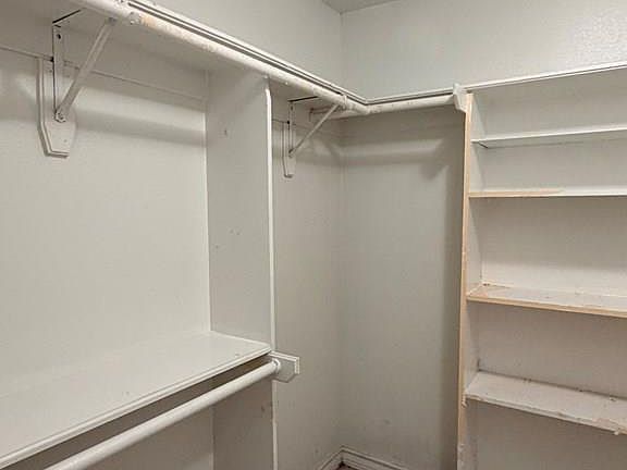 3rd image of 6601 Garden Woods Ave