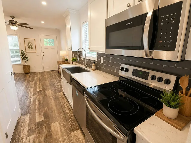 Sunshine MH & RV Resort — Photo 247