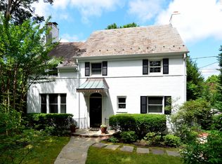 4210 42nd St NW, Washington, DC