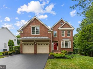 5777 Waterloo Bridge Cir, Haymarket, VA 20169