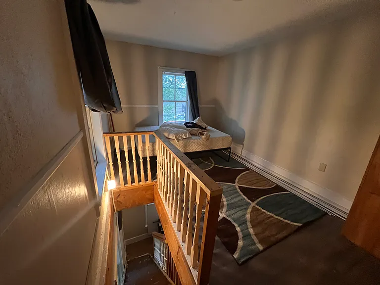 12 Railroad St #1 — Photo 2