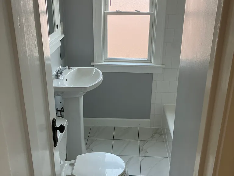 101 N Westmore Ave — Photo 7