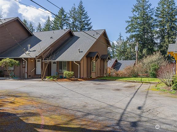 3rd image of 12816 62nd Avenue NW