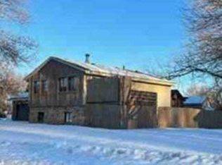 1000 80th Ct N, Brooklyn Park, MN 55444