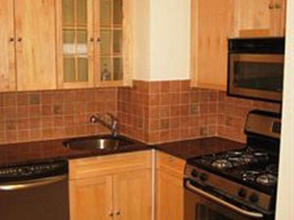 2nd image of 300 E 40th St APT 7N