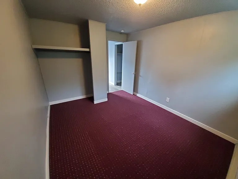 305 W Main St — Photo 13