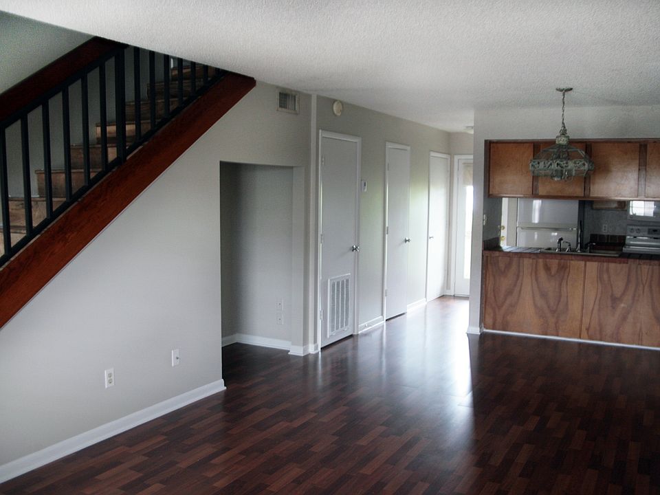 1st image of 4905 W McElroy Ave