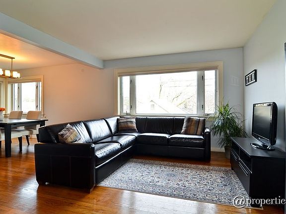 995|=|Living Room
