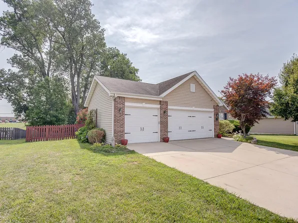 3624 Moorgate Ct, Swansea, IL 62226