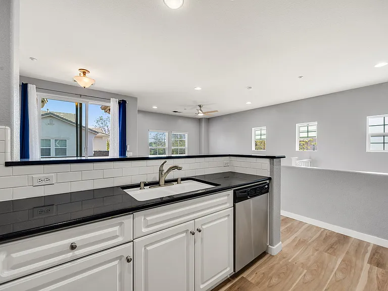 36309 Grazia Way — Photo 8