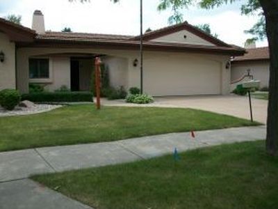 8 Fiesta Ct APT B, Appleton, WI, 54911