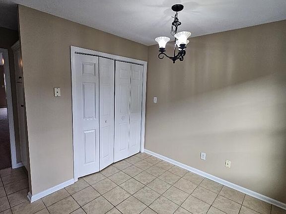 5th image of 440 Flowing Creek Drive