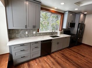 8994 Cooper Spur Rd, Mount Hood Parkdale, OR 97041