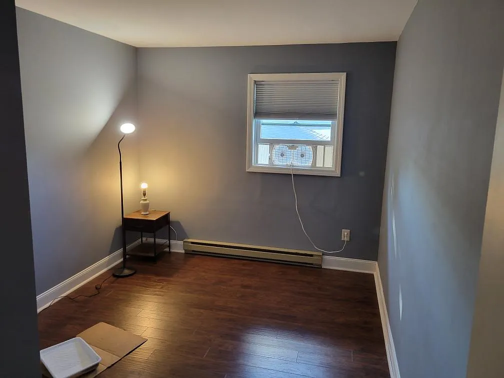 2 bed, 800 sqft, $1,250 — Photo 3
